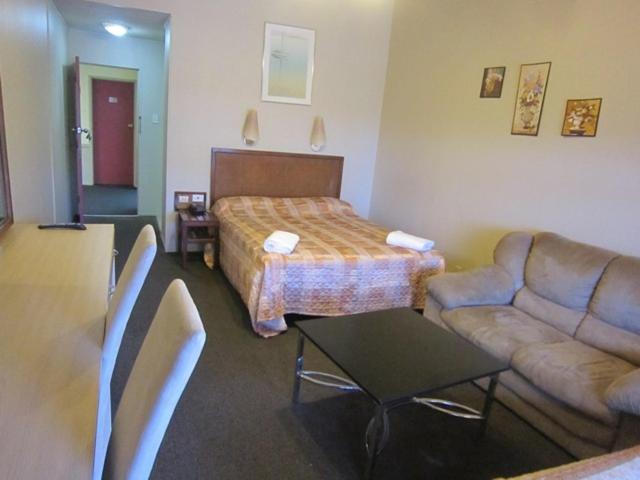 Aero Airport Hotel
