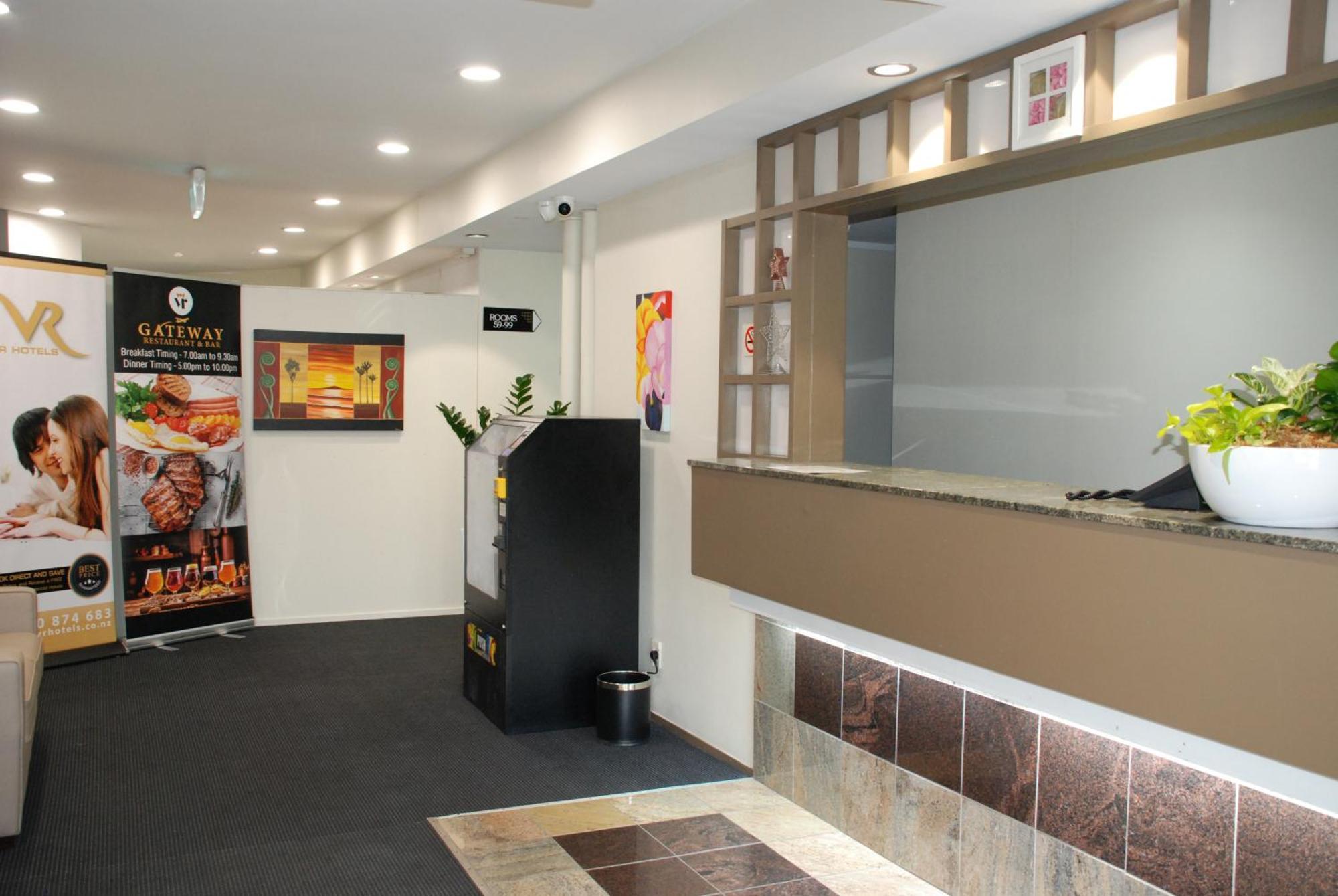 Aero Airport Hotel 3*
